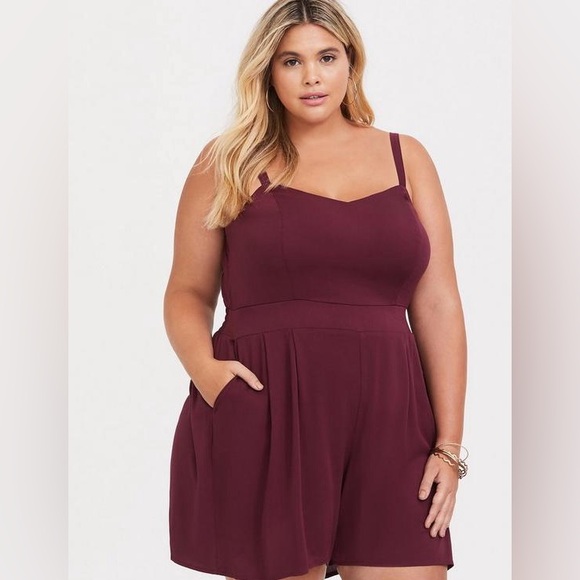Torrid Challis Romper in burgundy women’s sz 1 1X 14/16 new nwt - Picture 2 of 12